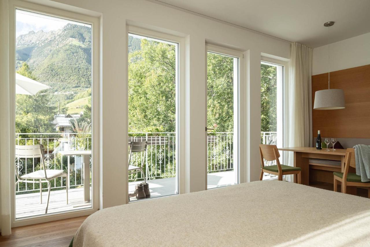 Der Ladurner Hof - Wohnen Am Weinberg Apartment Merano Bagian luar foto